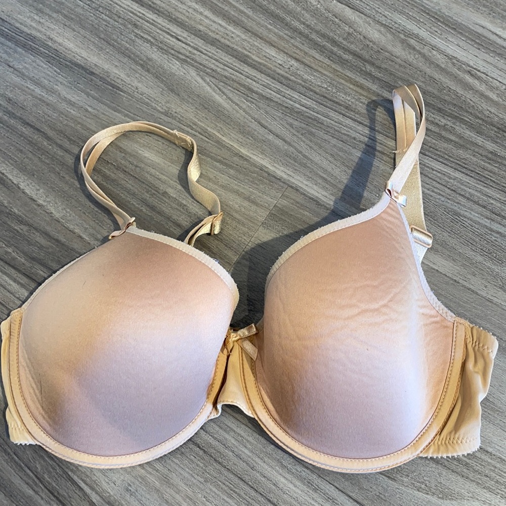 Chantelle bra
